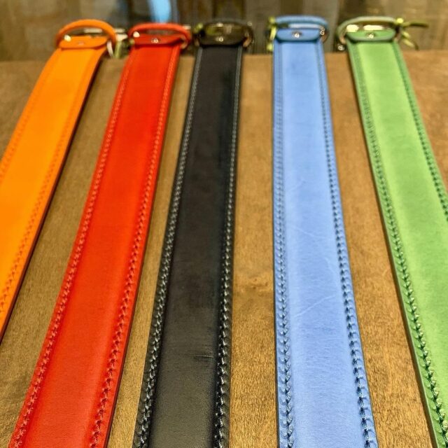 Time for a new belt! Whether you’re dressing up for a special occasion or refining your everyday look, our Italian leather belts colour your world!
.
.
.
#gentiluomo #madeinitaly #distilleryto #mensaccessories #accessoriesformen #belts #leatherbelts #mensbelts #beltsformen #leathergoods #newbelt