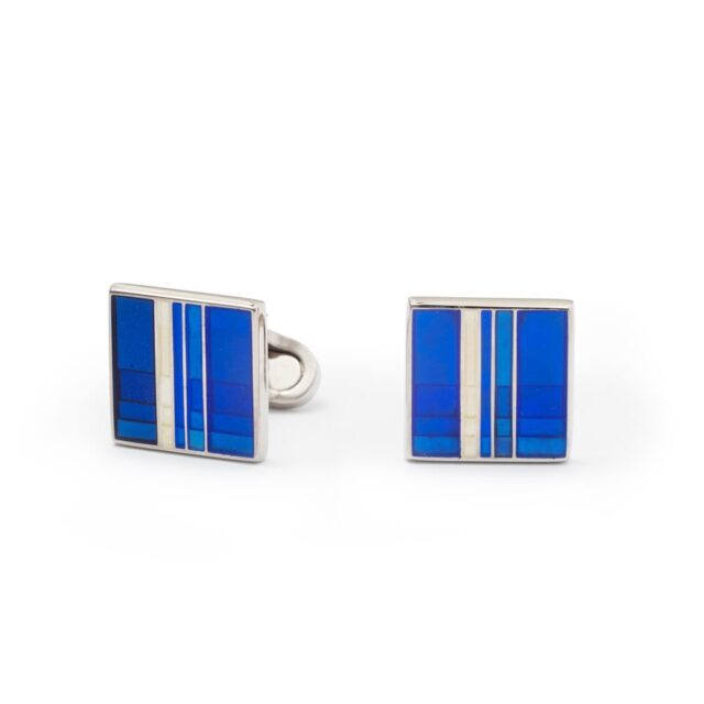 Going to a formal event? Mon Art cufflinks instantly add a touch of sophistication to your look. They’re a subtle yet powerful accessory that sets you apart and showcases your attention to detail.
.
. 
.
#gentiluomo #madeinitaly #distilleryto #mensaccessories #weddingattire #mensformalwear #mensformal #cufflinks #cufflinkstyle #cufflinkswedding #cufflinksformen