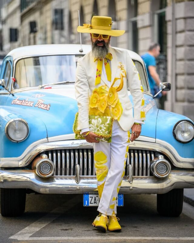 Fashion Friday!

📸 @augustoeffe71 
.
.
.
#fashionfriday #fridaystyle #mensfashion #mensstyle #dappermen #dapperstyle #menwithstyle #stylishmen #dandystyle #styleoftheday #mensweardaily #ootdmen #streetfashion #streetstyle #suitsty